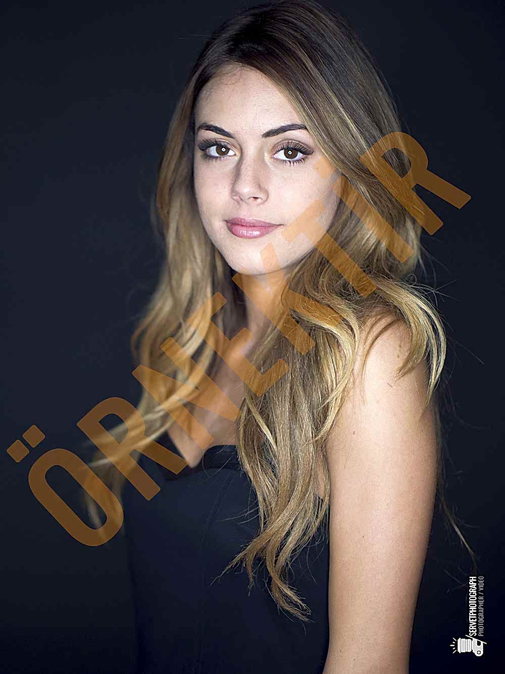 Servet Fotoğraf / Photograph Servet Fotoğraf / Photograph